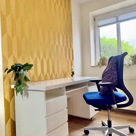 Gemuetliche Mit Terrasse Und Wohnzimmer Im Erdgeschoss N28l Apartamento *